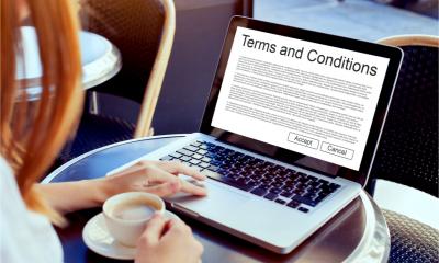 A women agrees to an online data collection policy