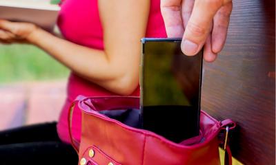 Mobile phone being stolen